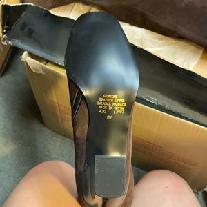 Brand new Newport News brown suede boots